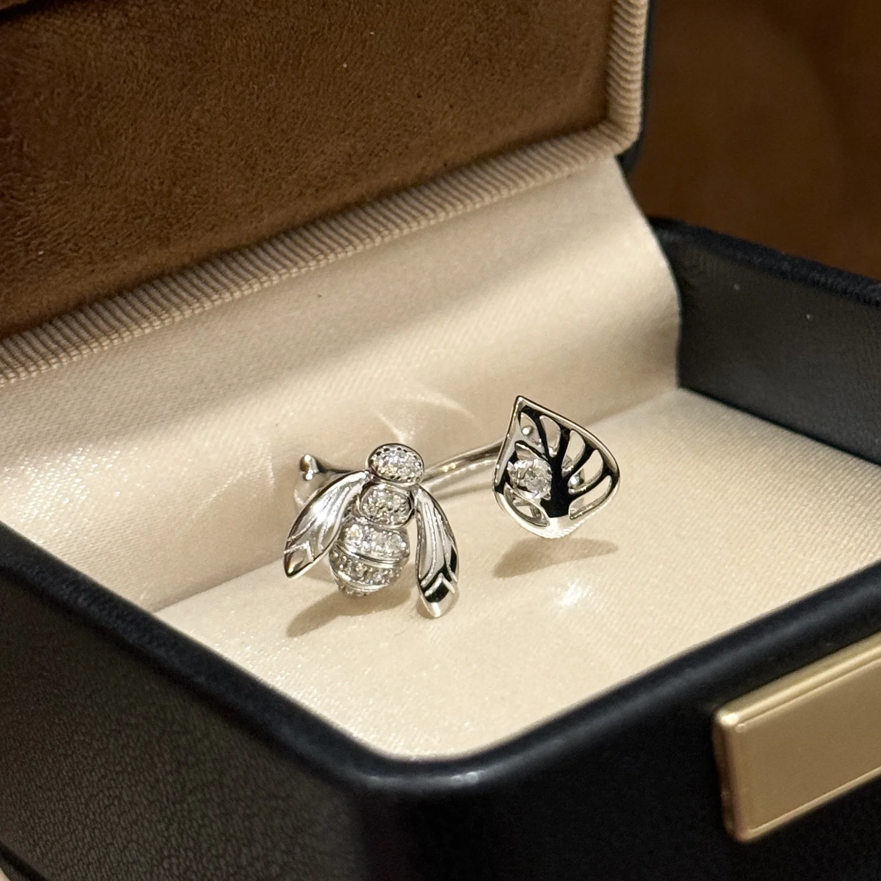 

S925 Sterling silver Bee Zircon Women's Open ring