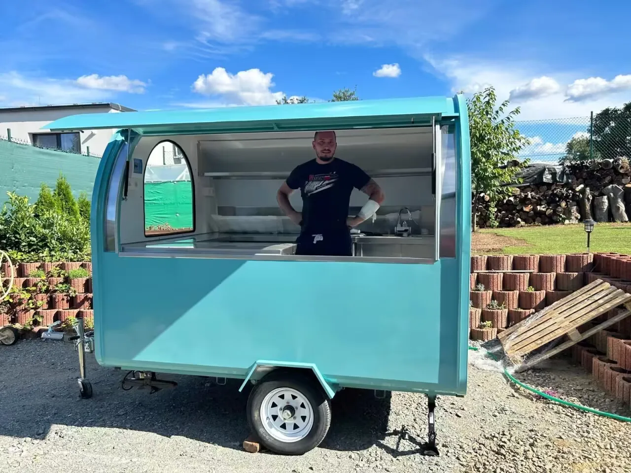 for New Design Australia Standard Customized  Mobile Food Cart Food Trailer Cart With Snack Machine