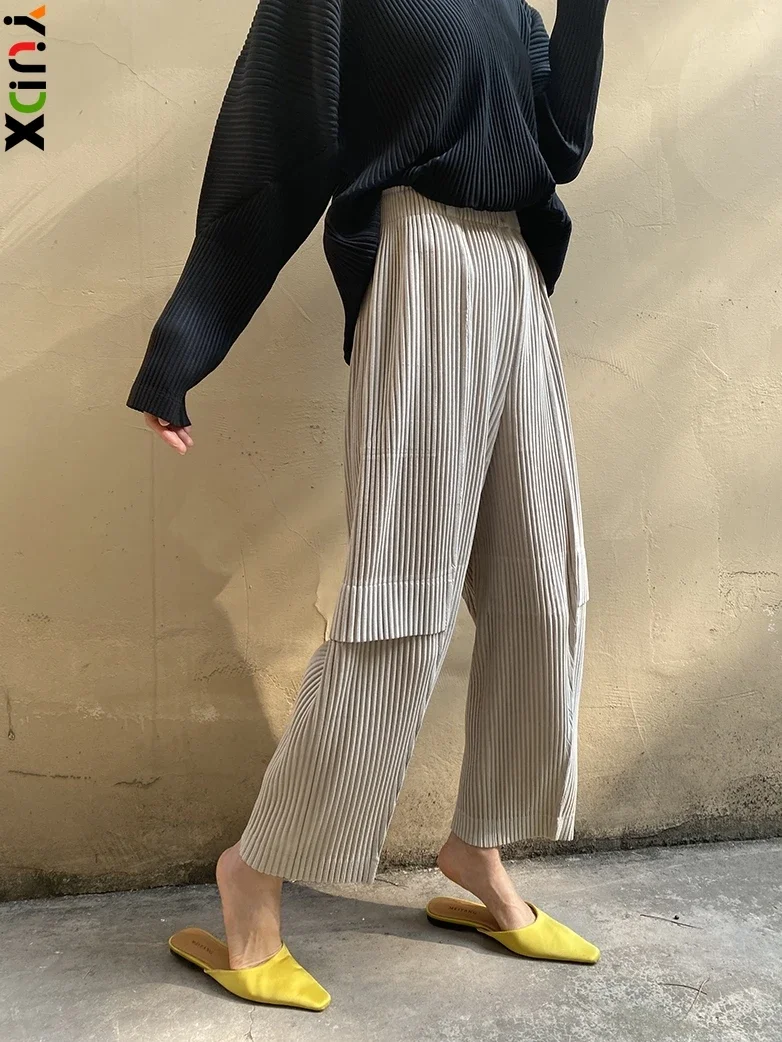 YUDX Miyake Pleated Cargo Pants 2023 New Women's Pocket Style Pleated Casual Pants Wide Leg Ankle-Length Pants