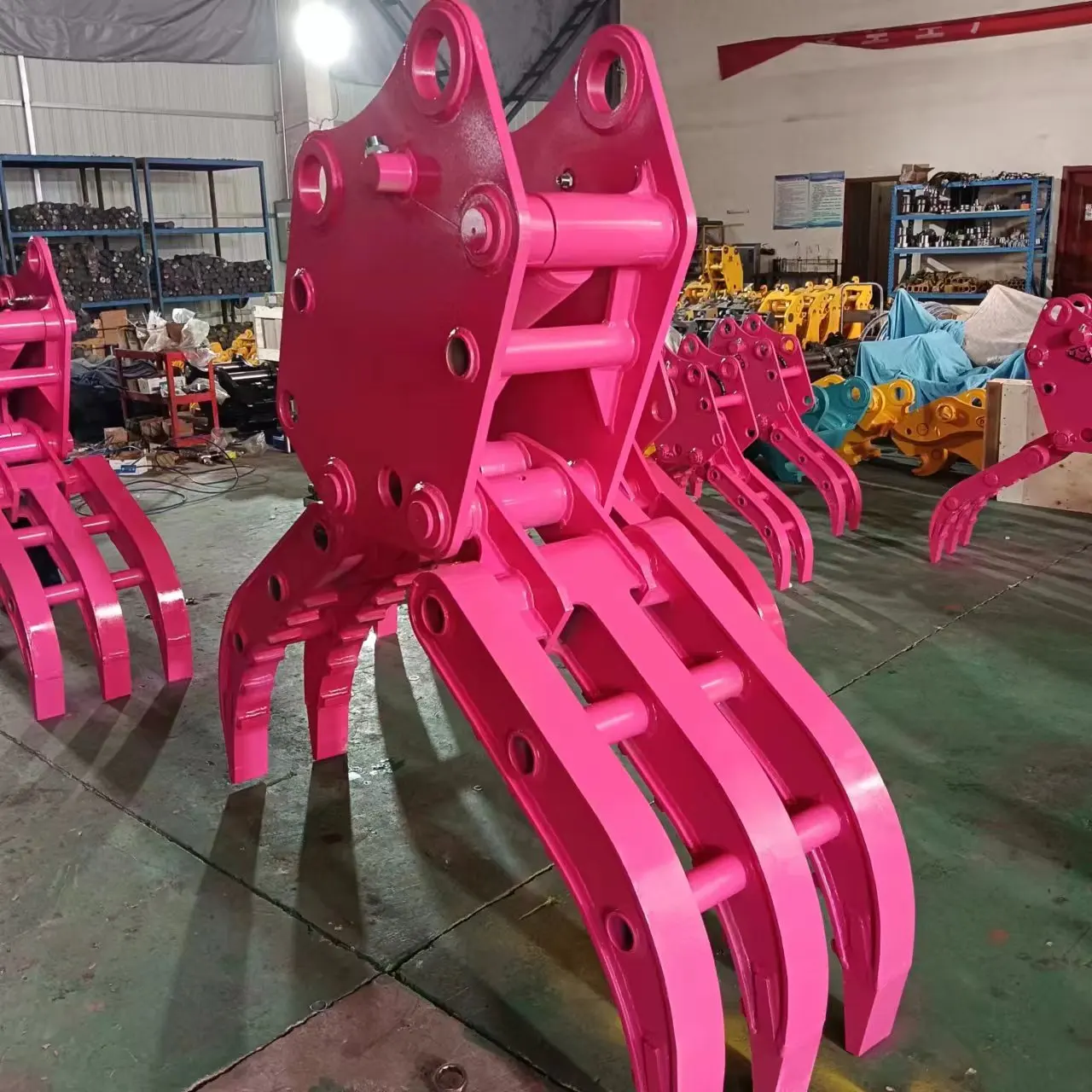 مرفقات حفارة الغابات سجل هيدروليكي خشب الأخشاب تصارع حالة جديدة البناء محرك الزراعة ترس المحرك في اليابان