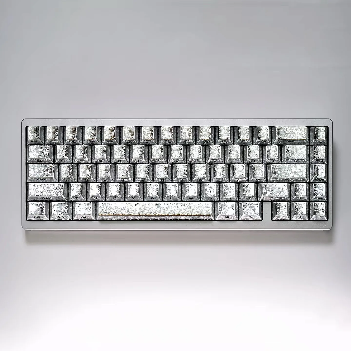 Frost Silver/Gold/Red Icicle Cracked Metal Paint Side-Engraved Keycaps, 87 Keys