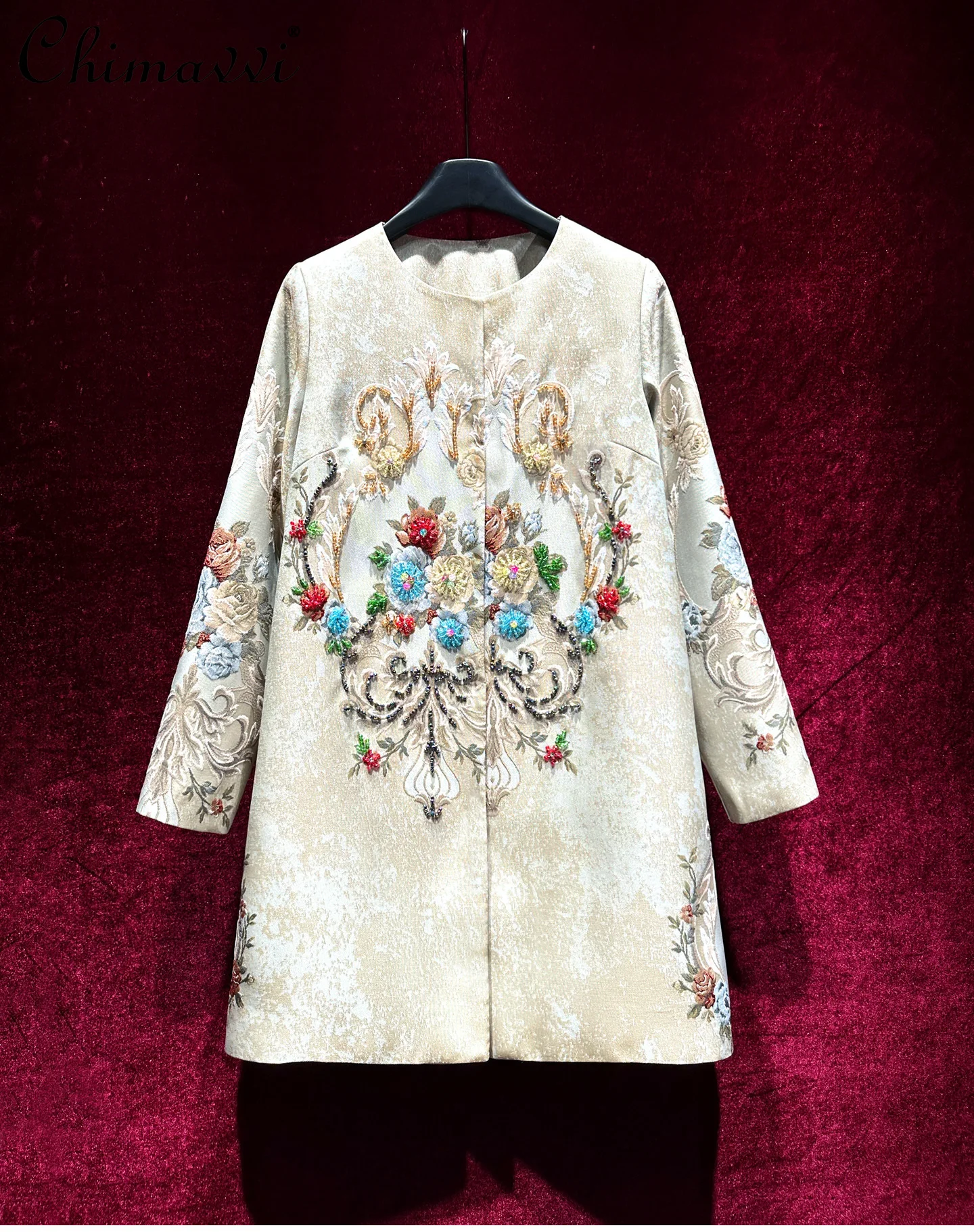 Cappotto di media lunghezza jacquard con perline pesanti lussuoso ed elegante stile corte francese Trench da donna retrò di nuova moda primaverile da donna