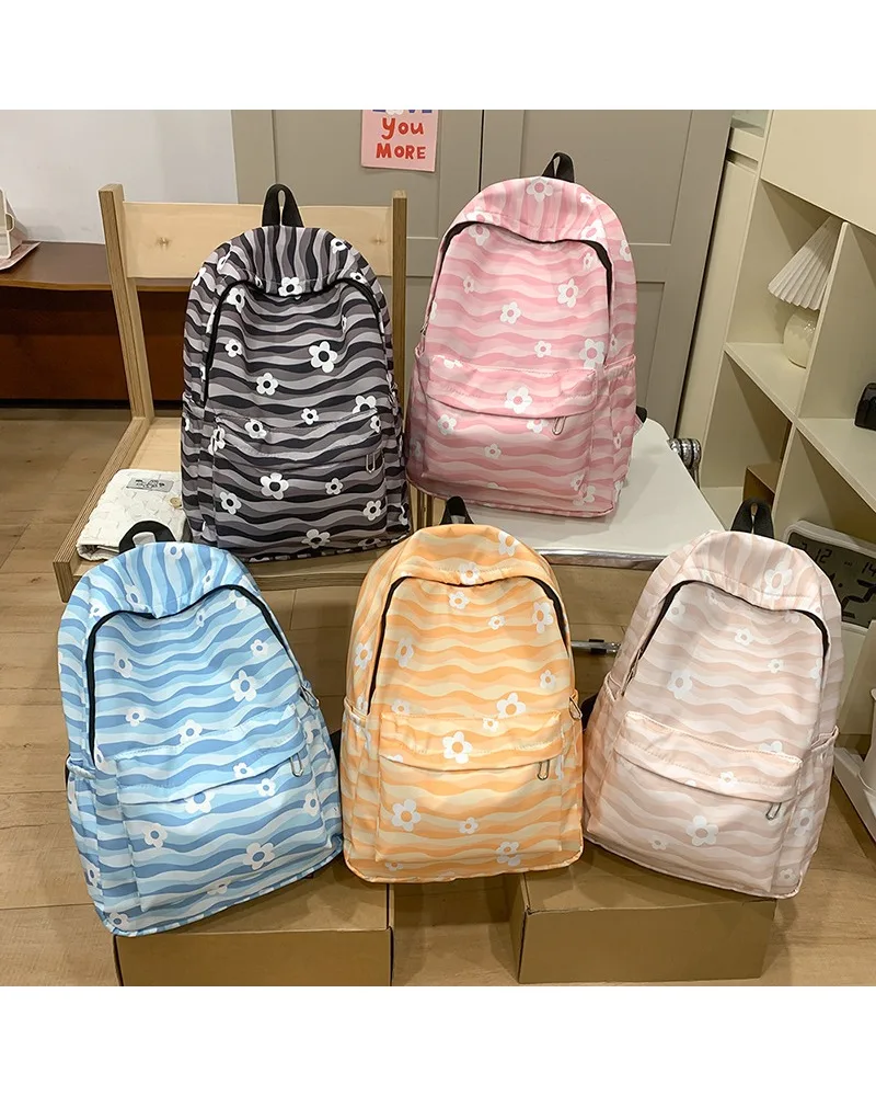 

Cross-border Korean niche college backpack fashion leisure flower backpack new lightweight travel college bag