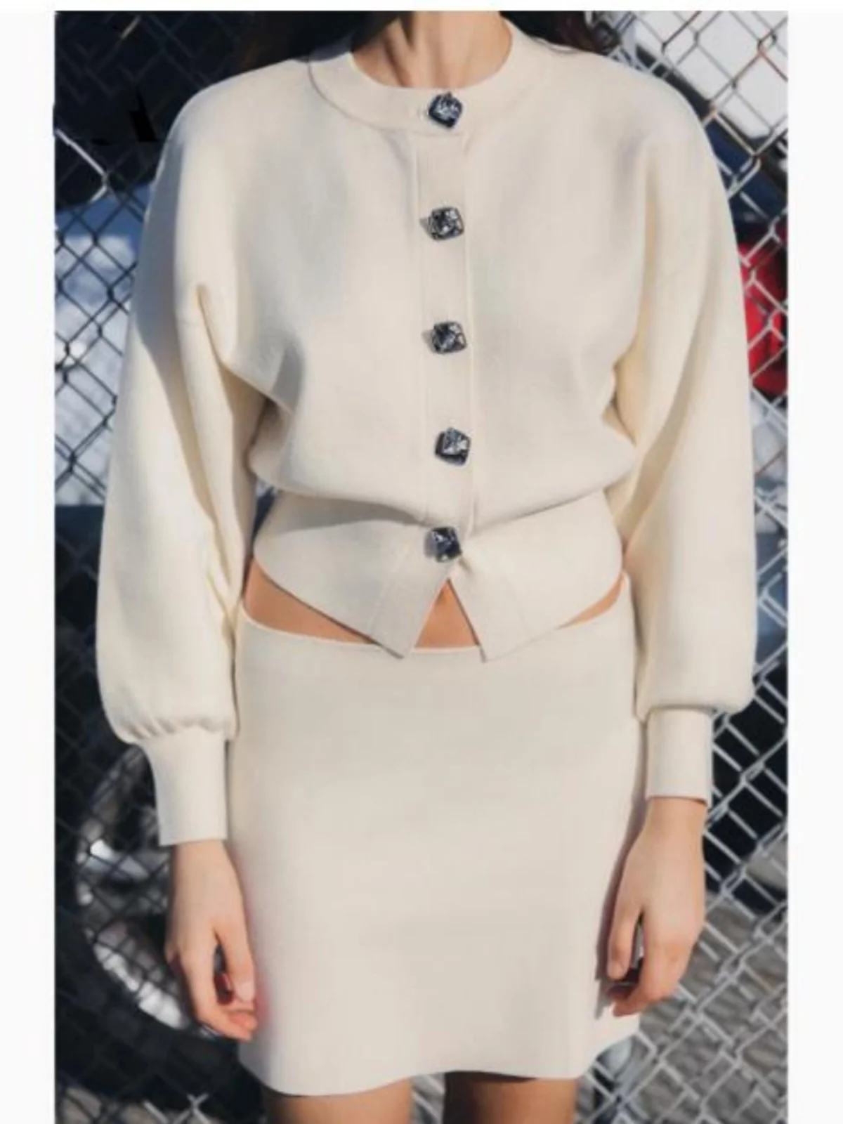 

Sweet Flutton Decorated Long Sve Knitted Jaet Women's New Arrival Spring 2025 round Ne Loose Fit Polyester Fiber