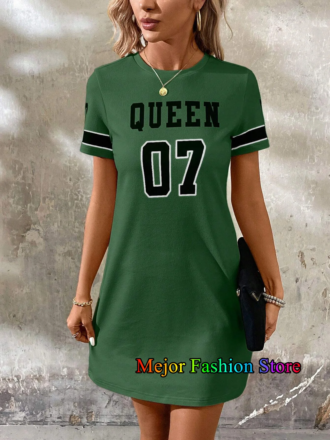 New Arriavl Summer Green Queen No.07 Printed Women Short Sleeved T-shirt Dress Solid Color Loose Casual Sports Fashion Dress