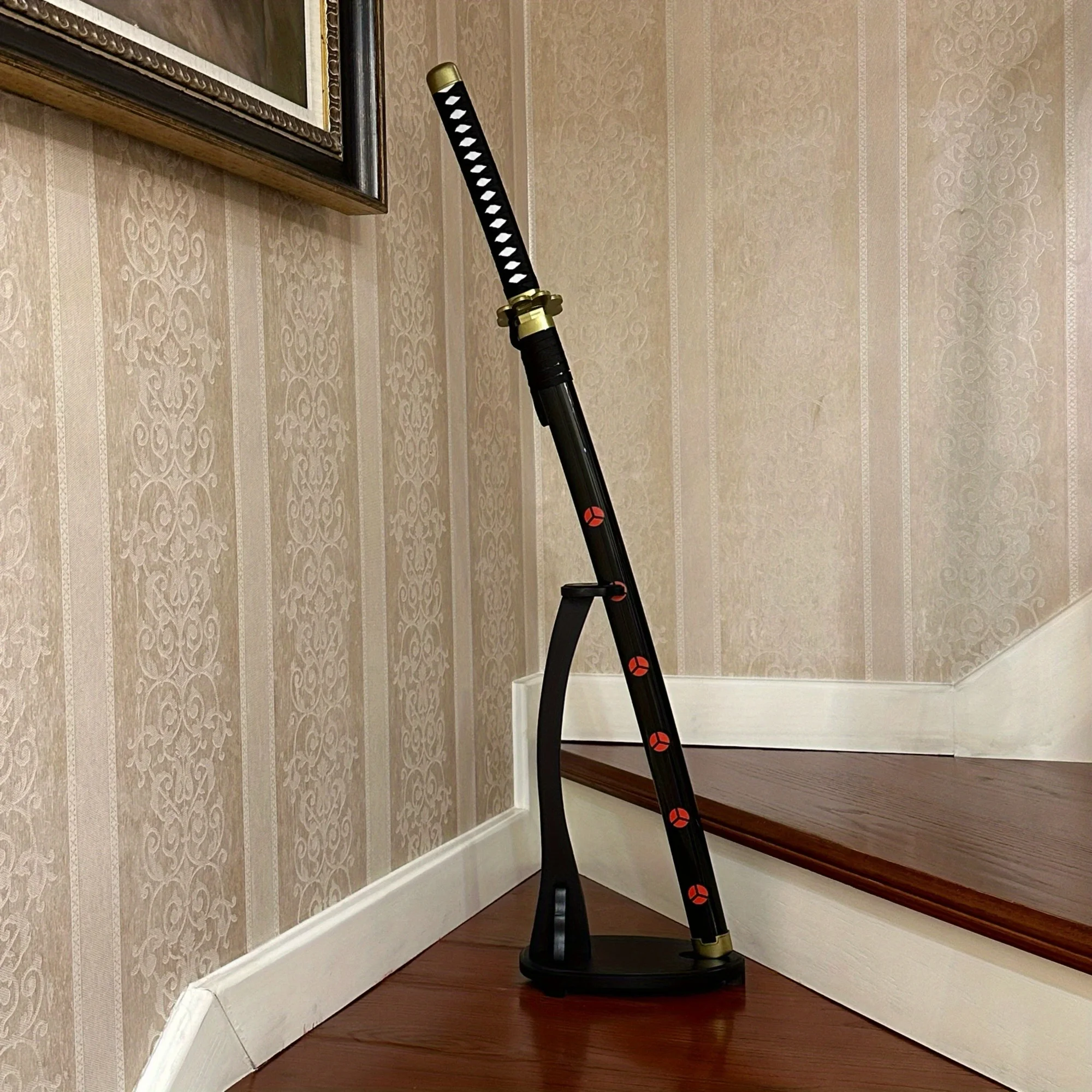 ดาบคาตานะไม้โรโรโนอา โซโล ขนาด 39.3 นิ้ว ดาบซามูไรแท้ ดาบนินจา คาตานะญี่ปุ่น ดาบซับเร ของเล่นคอสเพลย์ อุปกรณ์ประกอบฉาก