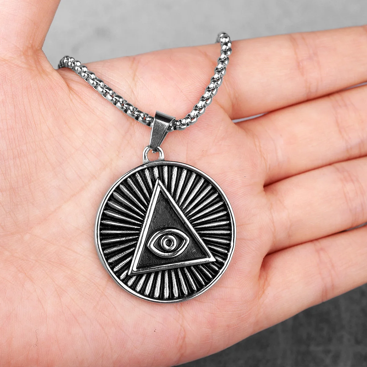 God Eye Black Round Long Men Necklaces Pendants Chain Punk for Boyfriend Male Stainless Steel Jewelry Creativity Gift Wholesale