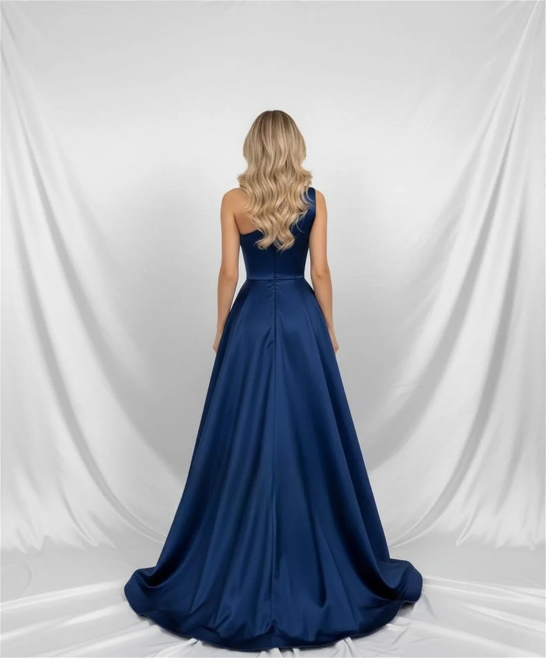 Navy Blue Vintage Satin One-Shoulder Prom Dresses With Sequins Appliques Elegant Ruchd Sleeveless Festival Formal Evening Gowns