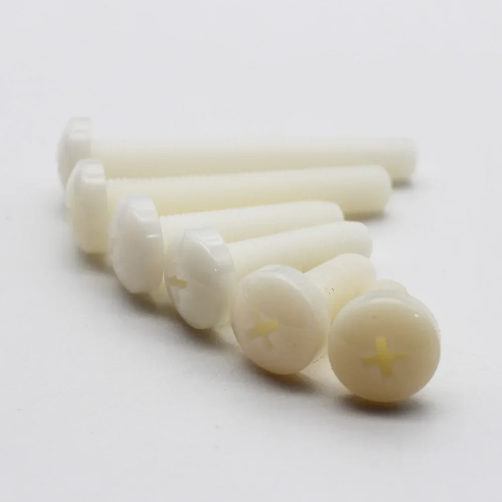 Vite in nylon M2 M2.5 M3 M4 M5 M6 M8 Viti a testa cilindrica Phillips in plastica di nylon bianco Bulloni isolati a testa tonda a croce