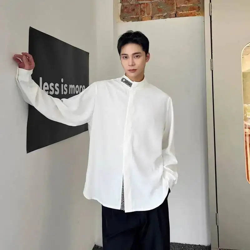 

2025 мужские рубашки в корейском стиле с воротником-стойкой контрастного цвета в стиле пэчворк, однобортная новая осенняя однобортная мужская одежда