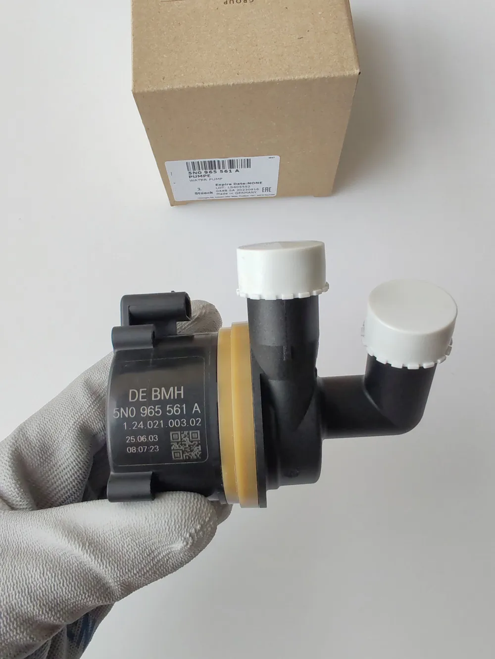 

Новый оригинальный дополнительный водяной насос охлаждающей жидкости 5N0965561A для VW Golf Jetta Passat Audi A1 A3 A4 Q3 TT Seat Skoda 1,6 tdi 2,0 tdi