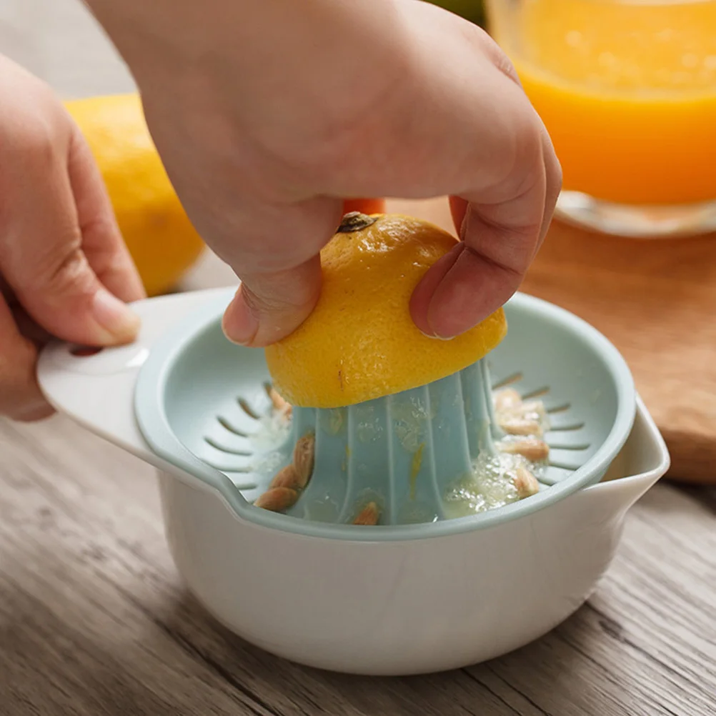 2 قطعة عصارة ليمون يدوية، عصارة فواكه محمولة مدمجة لأداة المطبخ القابلة للغسل باللون البرتقالي