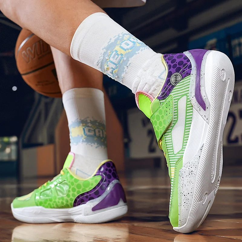 New basketball shoes, outdoor elastic rebound wear-resistant lightweight sports shoes, shockproof and practical