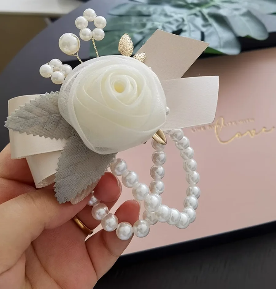 Bridesmaid wrist corsage, sparkling 3D flower bud pearl elastic bracelet, simple wedding bridesmaid bouquet