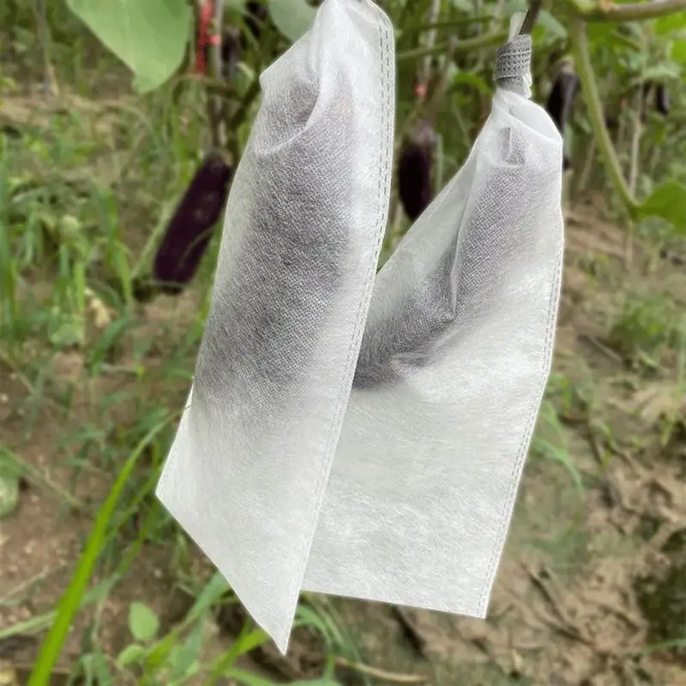 100Pcs Fabric Planting Pocket Fruit Protection Bags Garden Greenhouse Supplies Anti-bird Insect Barrier Pouch Planting Grow Bag gallery 1