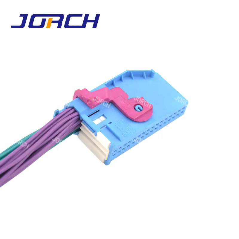 32pin 자동차 전기 플러그 커넥터, 1J0972977D 계기판 와이어 커넥터 8L0972977D 용