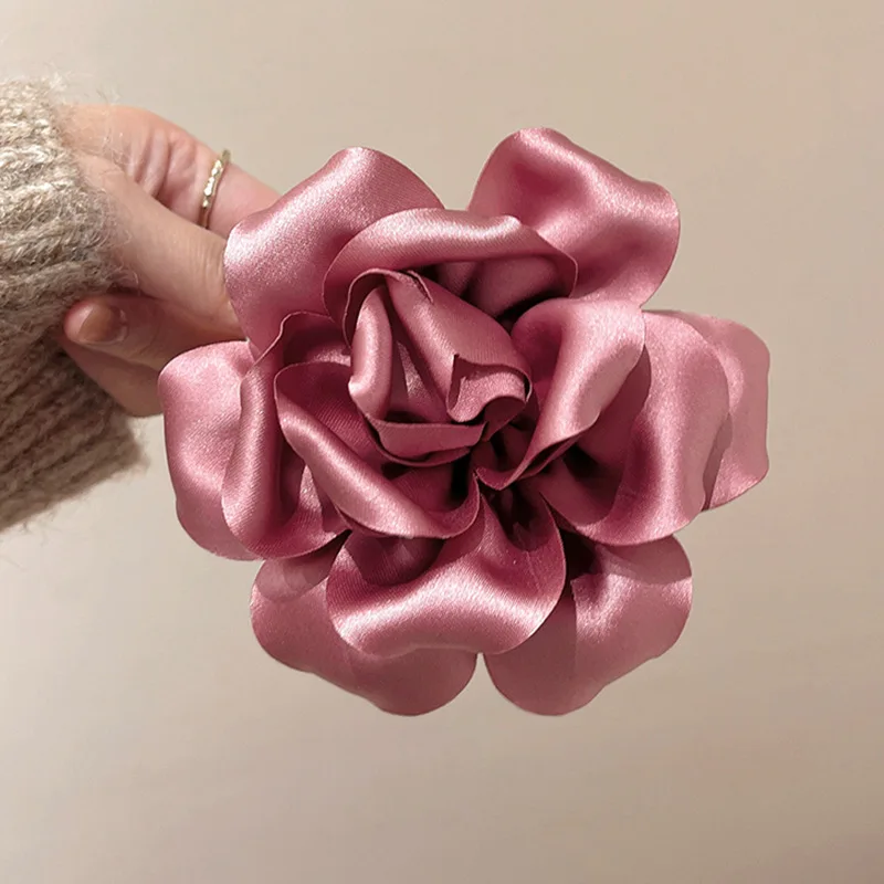 Exquisite Rosenblüten-Haarklammer für Damen, Elegante Haarklammer mit Hochwertiger Haptik, Große Rosen-Haaraccessoires, Haarklammer im Haifischdesign