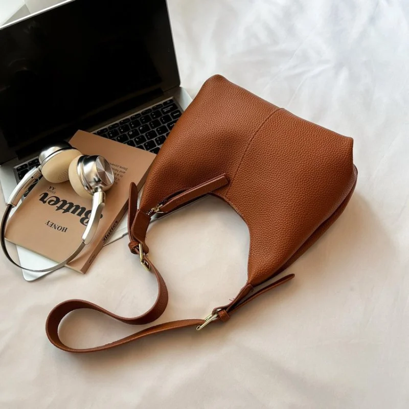 

Высококачественная женская кожаная большая сумка с узором пиона и легким мягким повседневным винтажным элегантным парижским повседневным эффектом ​