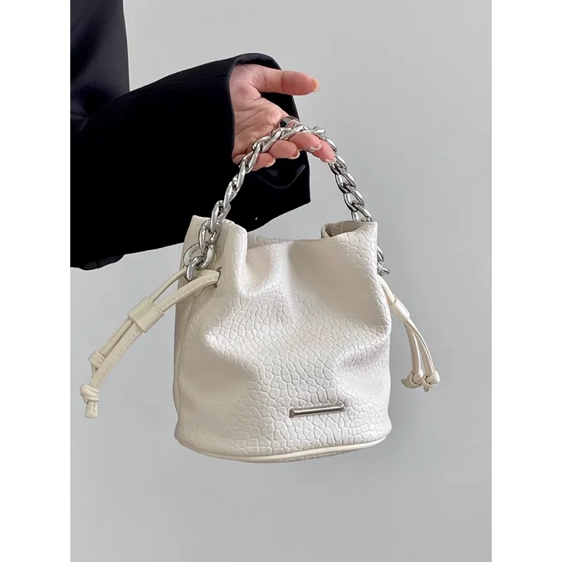 Luxury Brand 2024 Unique New Women\'s Crossbody Bag Summer Chain Bucket Bag High Quality Alligator Skin Texture White Tote