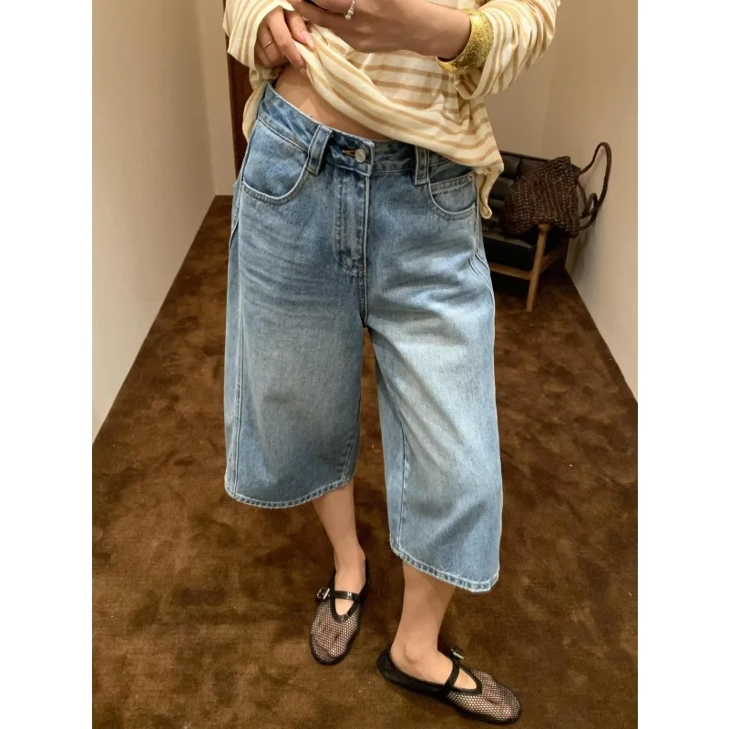 

Summer New Arrival Ladies Jeans High Waist Loose Fit Casual Shorts Light Blue Denim Seven Inch Pants Korean Style