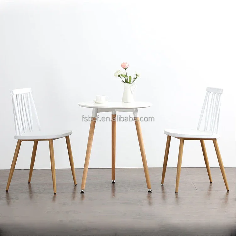 Table à Manger Ronde et 2 Chaises en Plastique, Mobilier de Café Moderne et Minimaliste, à la Mode, pour l'Intérieur et l'Extérieur