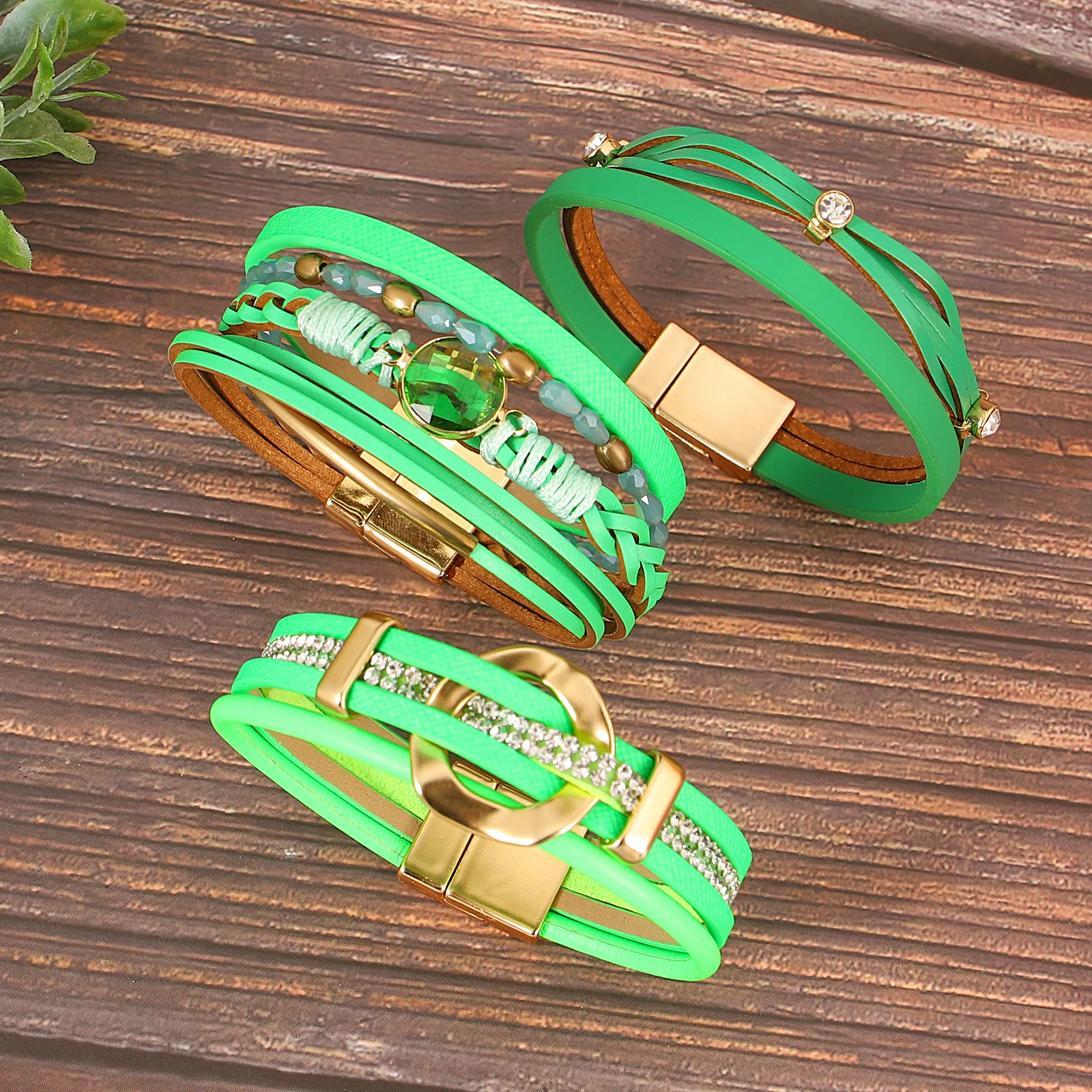 

Amorcome Fashion Green Woven Leather Bracelet Women Irregular Metal Buckle Multilayer Winding Bracelet Hand Jewelry Accessories