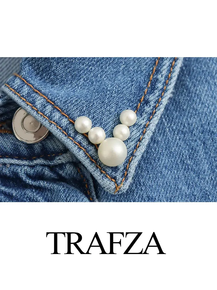 TRAFZA Women\'s Fashion Artificial Pearl Denim Casual Shirt Autumn Retro Long Sleeve Button Up Women\'s Loose Shirt Chic Top