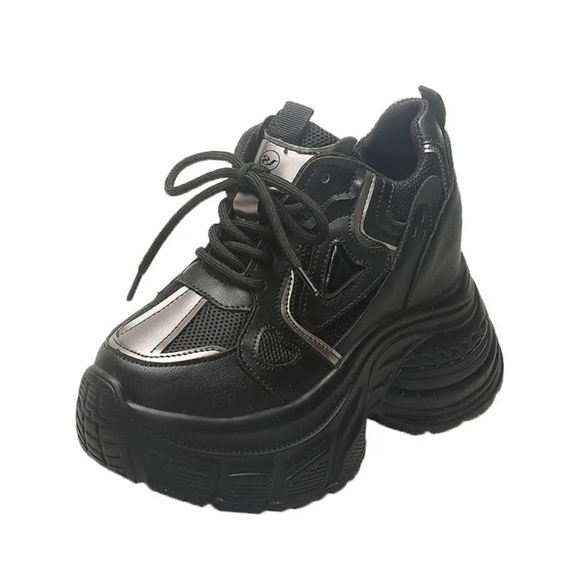 

Женские кроссовки на платформе со шнуровкой, новинка осени, спортивная обувь для папы 10 см, высокие повседневные туфли на массивном каблуке, женские белые туфли с толстой подошвой и сеткой