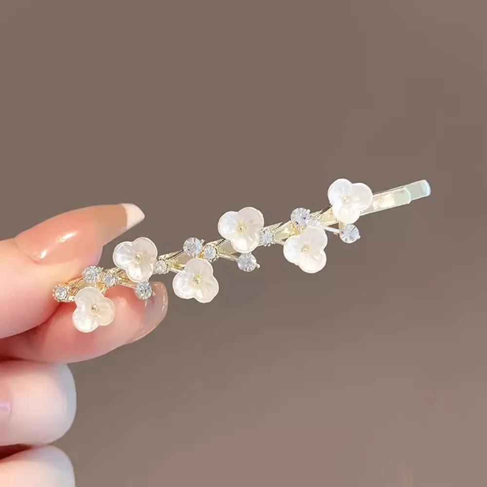 New Chinese-Style Retro White Plum Blossom Rhinestone Hairpin, Ancient-Style Rhinestone Side Clip, Bangs Clip, Hairpin