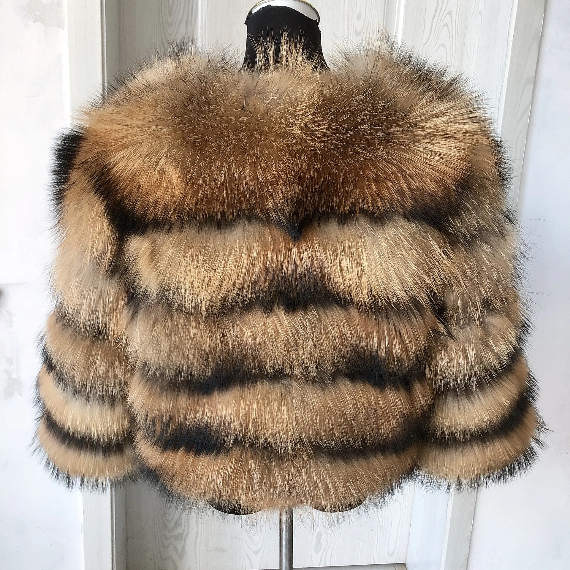 New Real Fox Fur Coat Women's Winter Warm 100% Natural Fur Jacket Short Raccoon Fur Coat Women's High Quality Hot Sale
