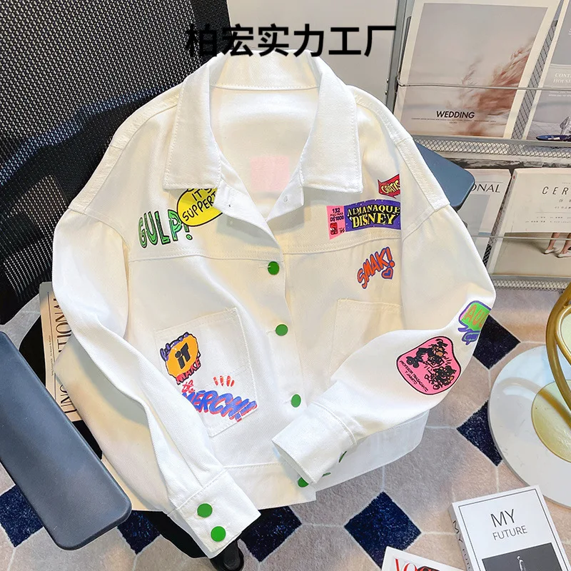 French white graffiti denim jacket women's summer and autumn new design sense fashion temperament casual short tooling jacket.