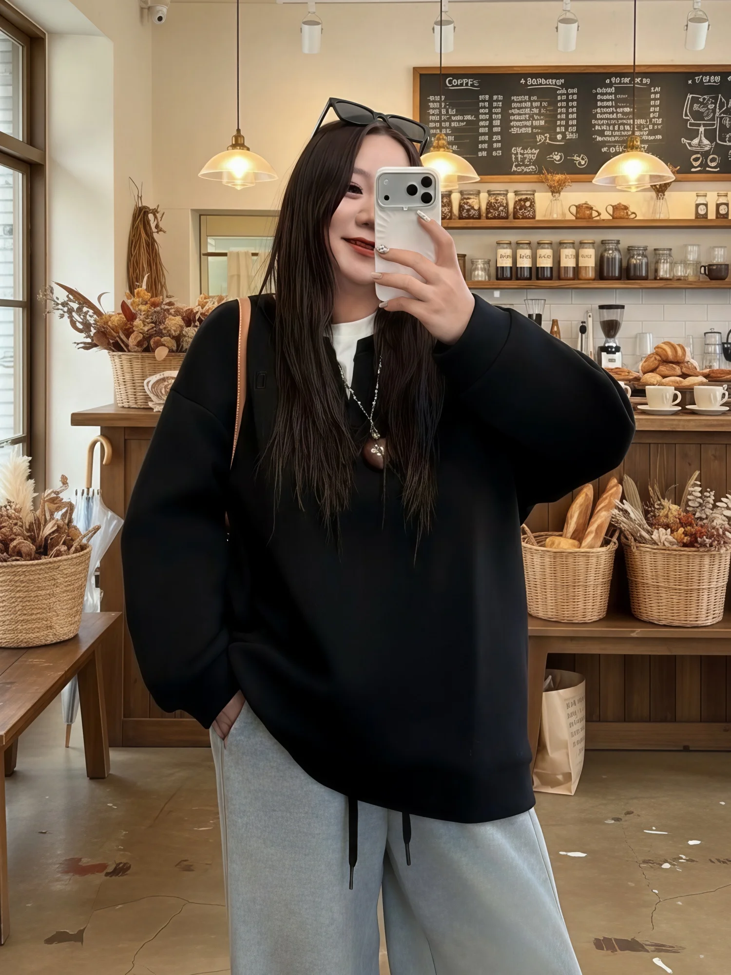 

Spring Initial Thick Sister Large Size Women's Casual Slimming Versatile Minimalist Style Fashionable Sweatshirt 4387H