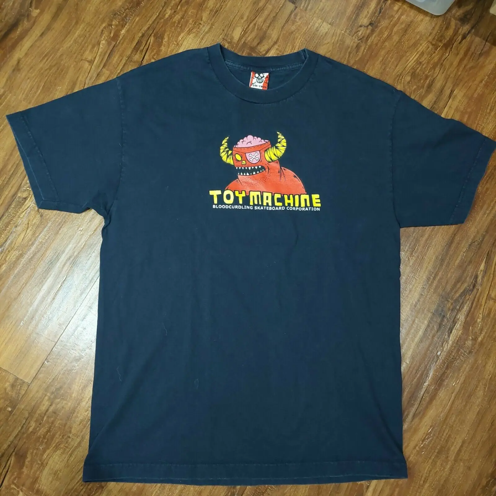 

2025 new model VINTAGE MACHINE T SHIRT Sz L SKATEBOARDING 90s BLOODCURDLING