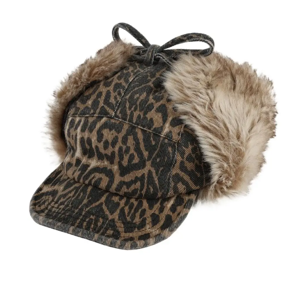 

Warm Leopard Print Plush Baseball Hat Corduroy Short Brim Bomber Hats Velvet Thickened Ear Protection Hat Women