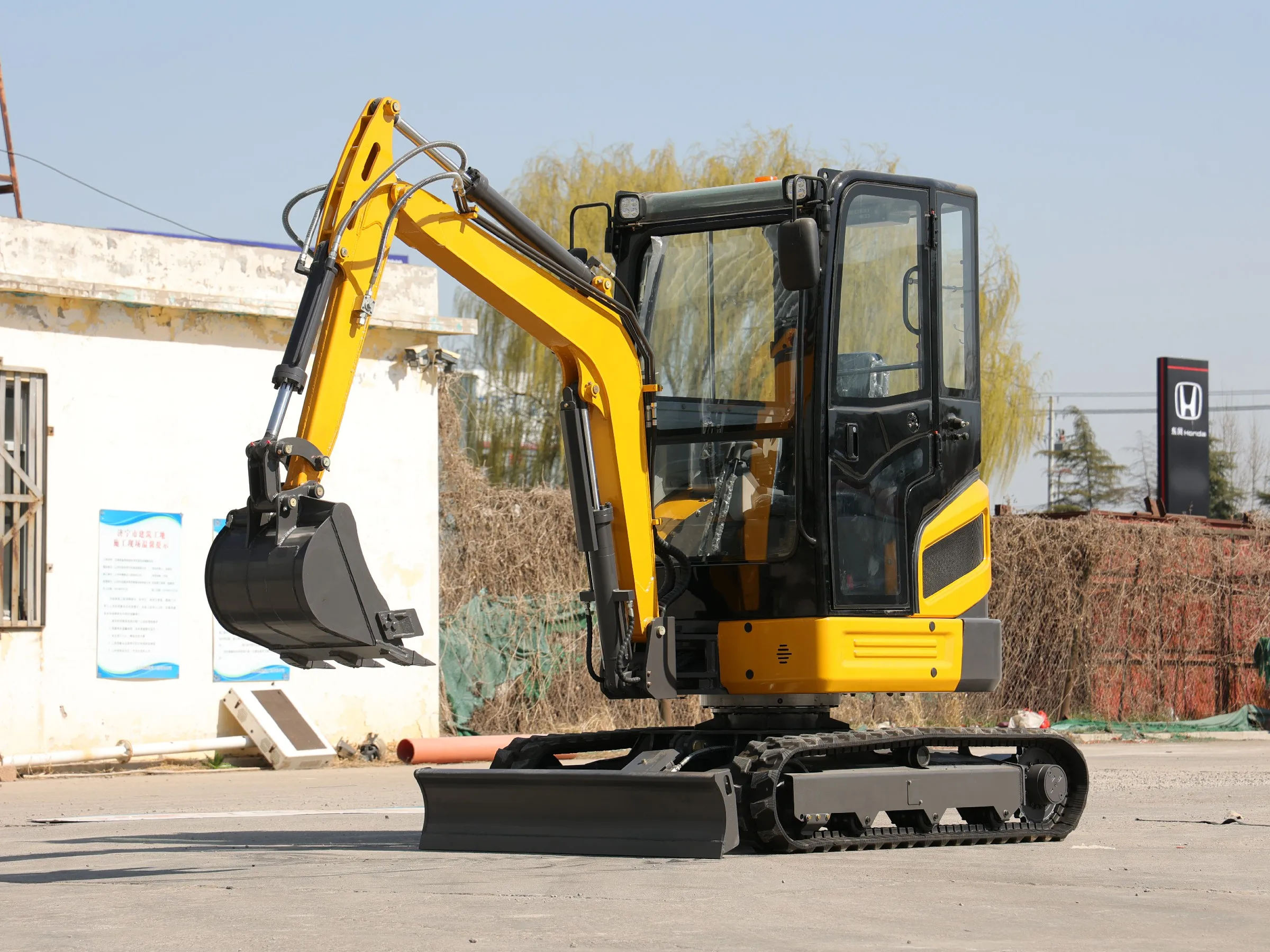 Minibagger 2,5 Tonnen 3 Tonnen Anpassen des Fabrikpreises Minibagger Kostenloser Versand Yanmar Kubota Motorbagger Raupenbagger