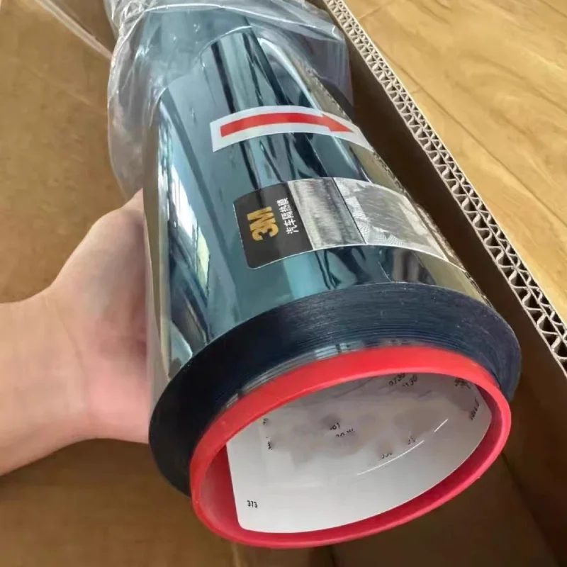 

Автомобильная оконная пленка США 3M, керамическая высокоизоляционная пленка, солнечная пленка 1,52 м * 30 м ROLL, различные пропускания на выбор