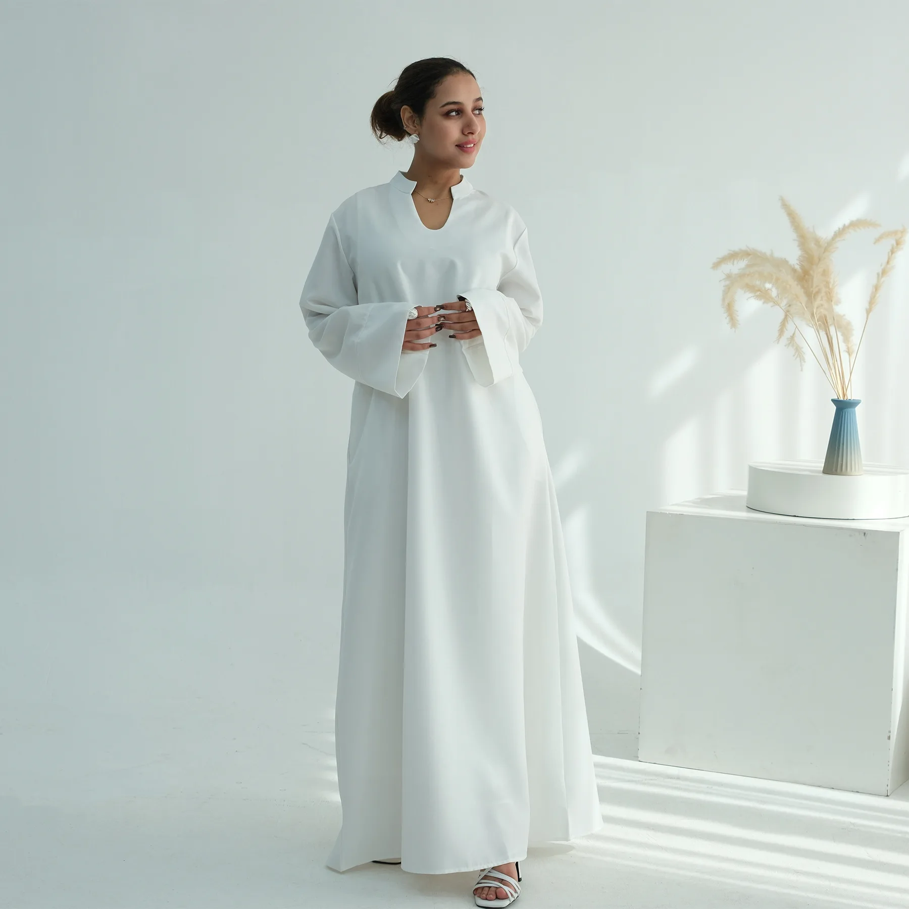 Mode Dubai V-ausschnitt Abaya Kaftan Muslimische Frauen Arabisch Lange Kleid Robe Modest Islam Kleidung Türkei Femme Musulmane Solide Farben