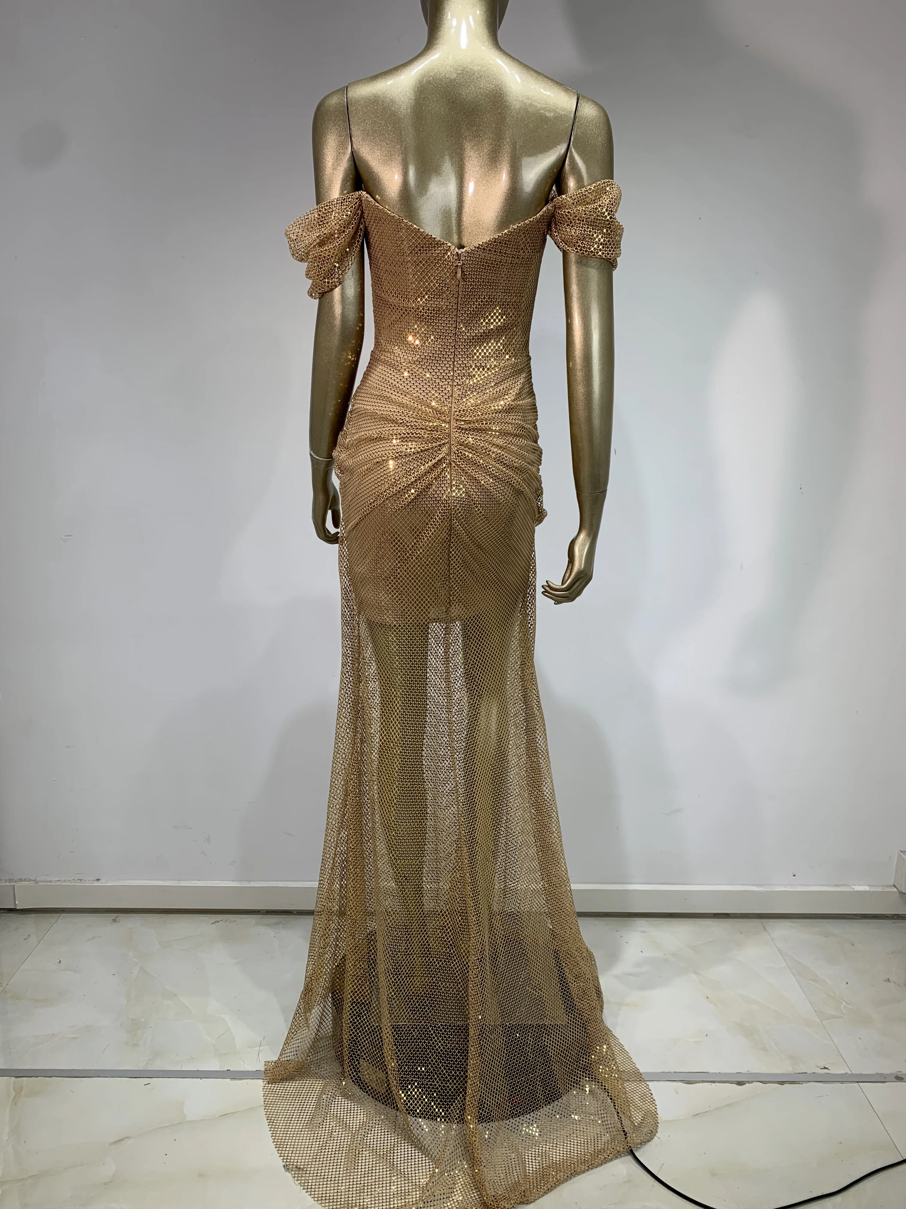Women Celebrity Sexy Off Shoulder Diamonds Net Sparkly Gold Maxi Long Gowns Dress 2025 Elegant Evening Party Club Vestido