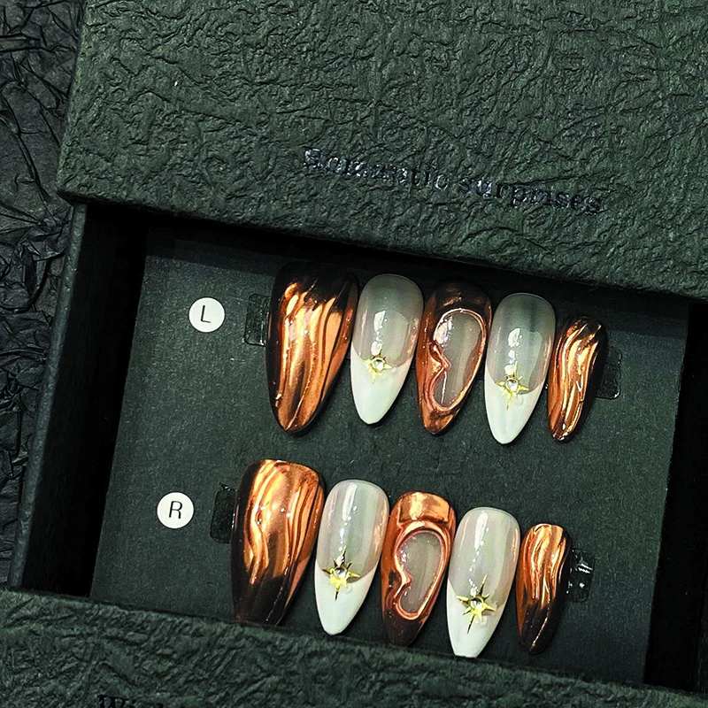 

10pcs Handmade Press on Nails Gold Almond Fake Nail Tips Sweet Heart Wearable Spice Girl False Nails
