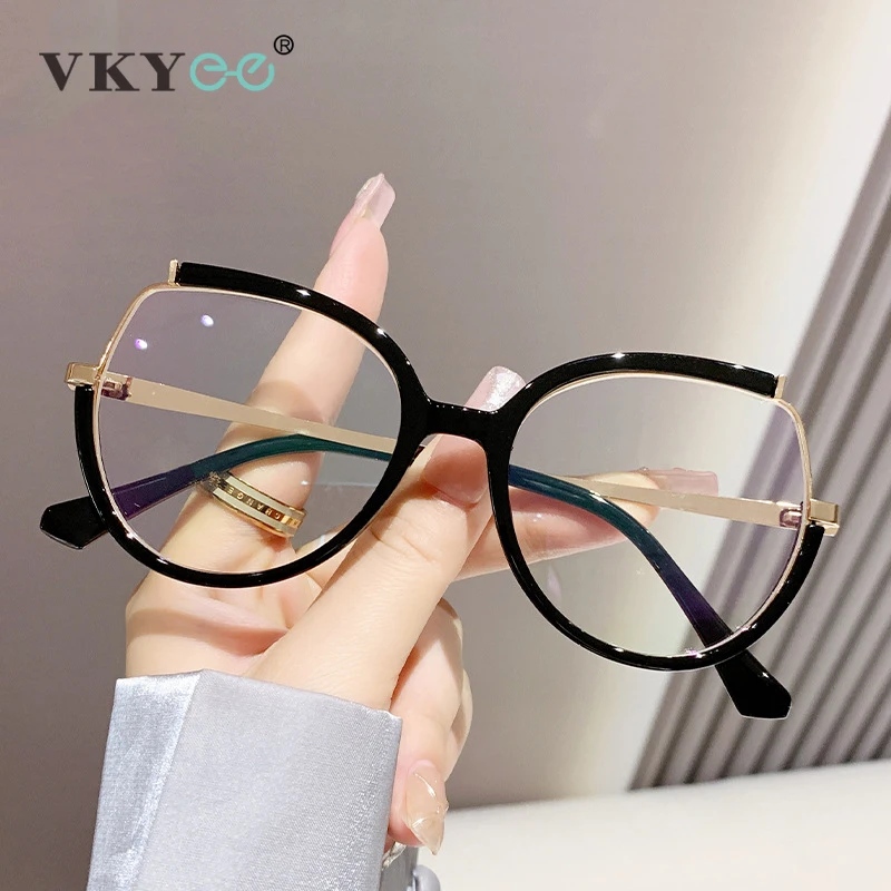 VKYEE Cat-Eye New Arrival Oversized Frame Design Women's Photochromic Anti-blue Light Reading Glasses Customizable Prescription