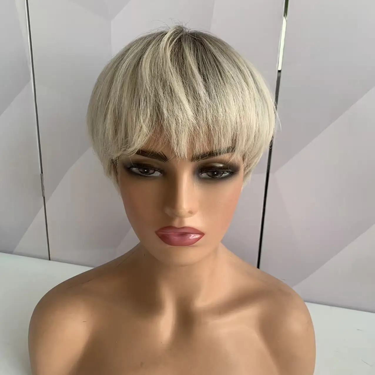 Full Hand Tied Dark Roots Blonde Short Pixie Cut Wig Silk Base Top 100% European Human Hair Wigs for Women