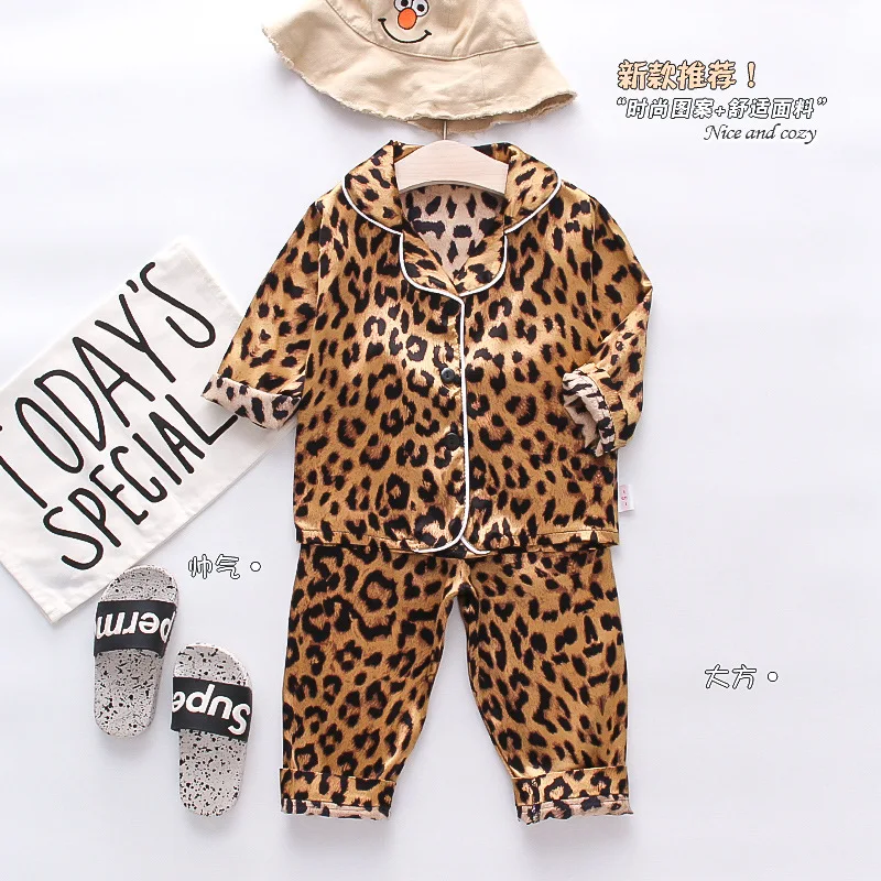 Seiden-Satin-Pyjama-Sets für Kleinkinder, Cartoon-Pyjamas für Kinder, Jungen-Schlafanzug, Baby-Schlafanzug, Mädchen-Freizeitkleidung für Zuhause, Jungen-Loungewear – Detail 8