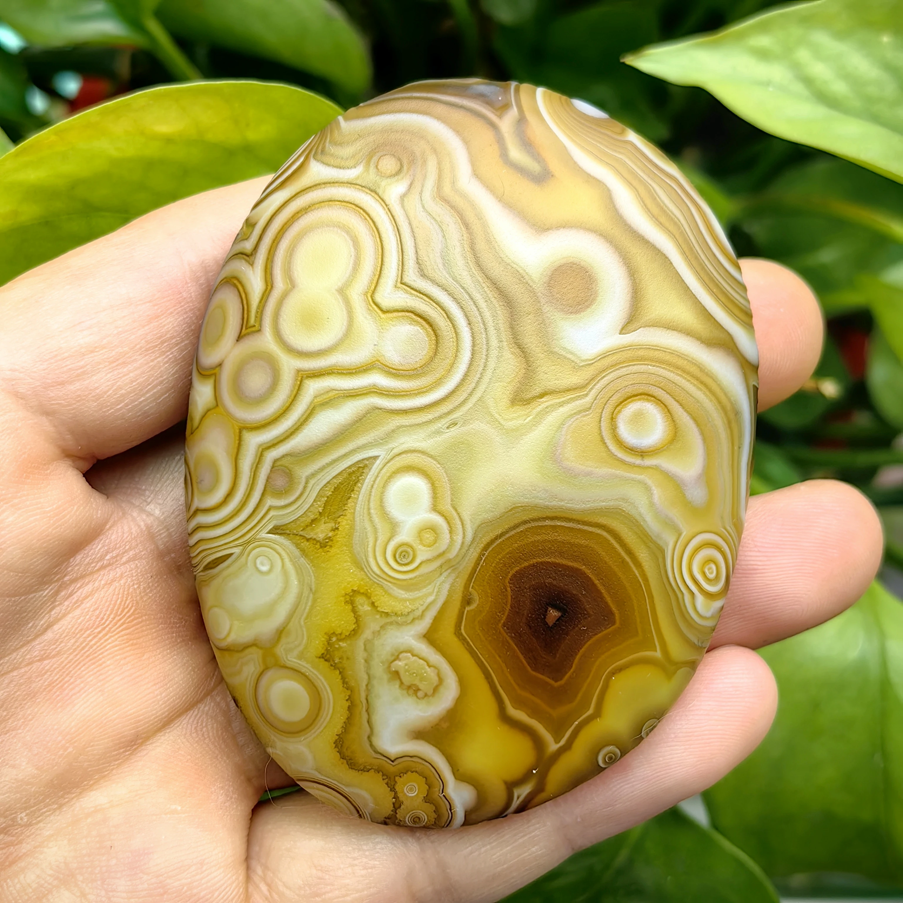 Natural Gobi Divine Eye Agate with Texture, Palm Stones for Stress Relief Spiritual Defense & Against Negative Home Desk Decor - view 6