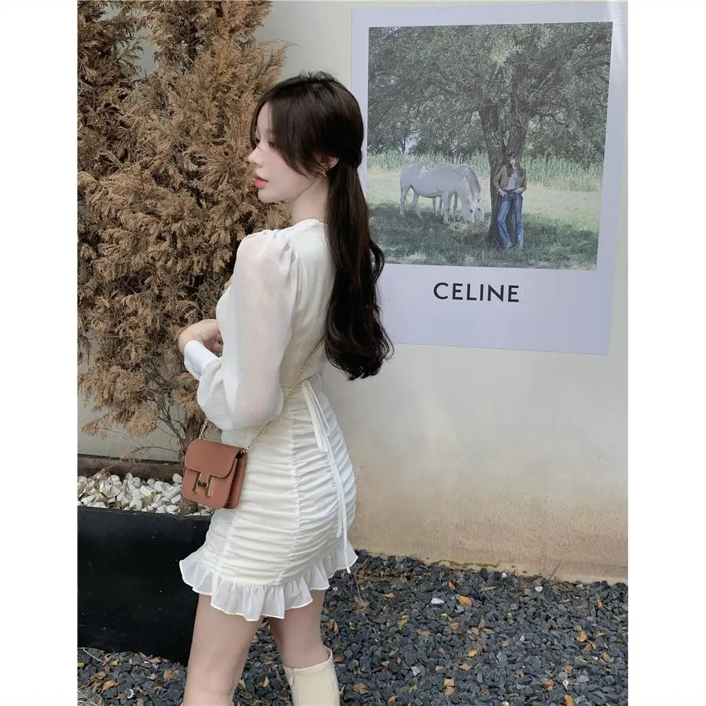 2024 Autumn New French Light Mature Style Bubble Sleeves White Dress with Female Design Sense Wood Ear Chiffon Skirt