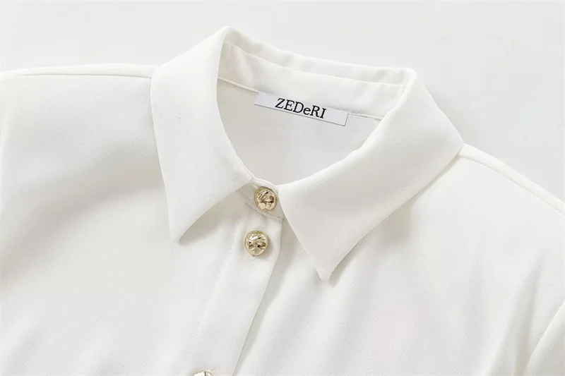 2025 Autunno nuova moda femminile, elegante e semplice, camicia a maniche lunghe con tasca e spalline dettagli in tessuto crepe.