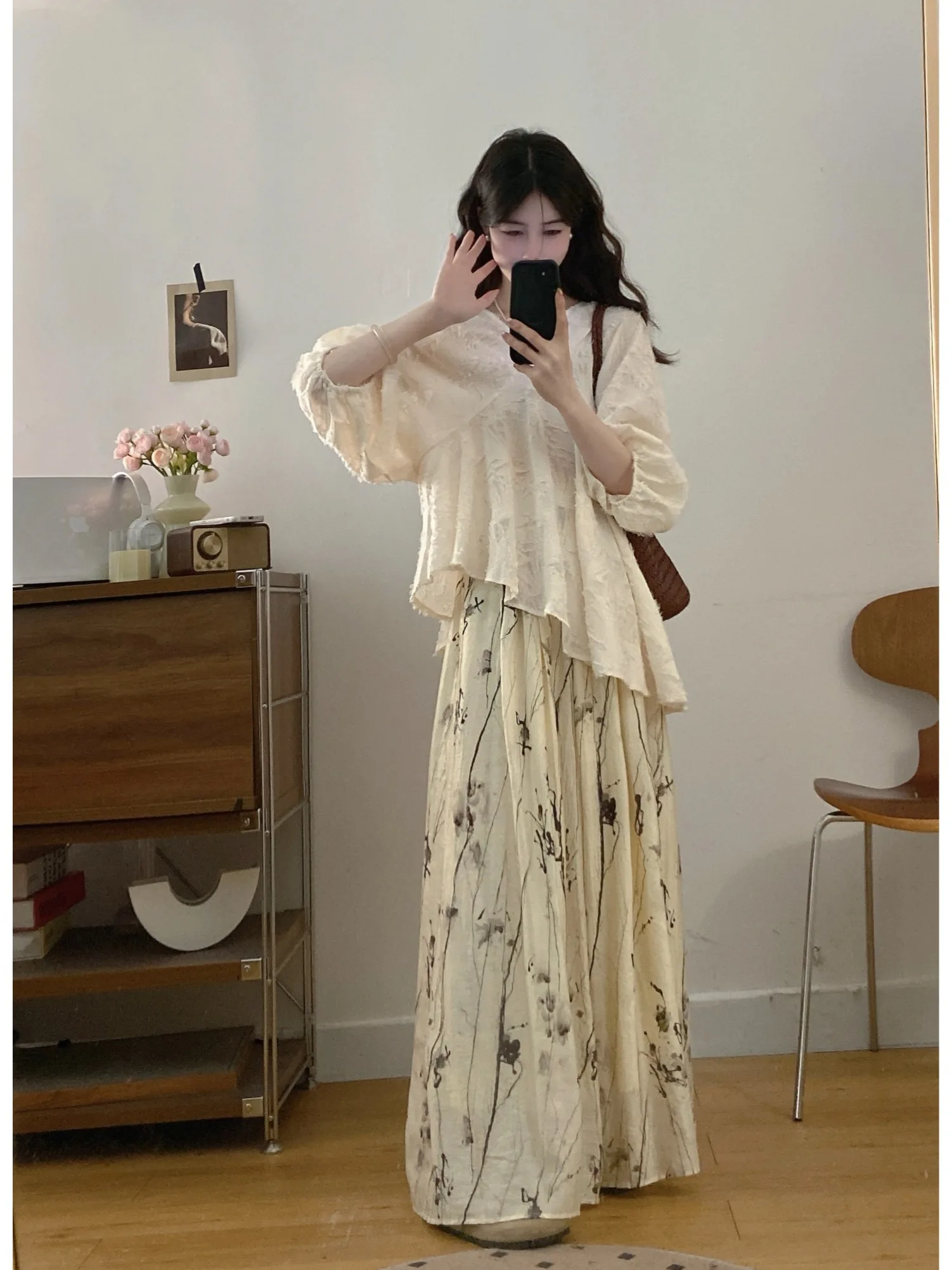 

plus Size Women's Floral Print High Waist Wide Leg Pants Set V-Neck Embroidered Top Summer Fashion Outfit Korean Style