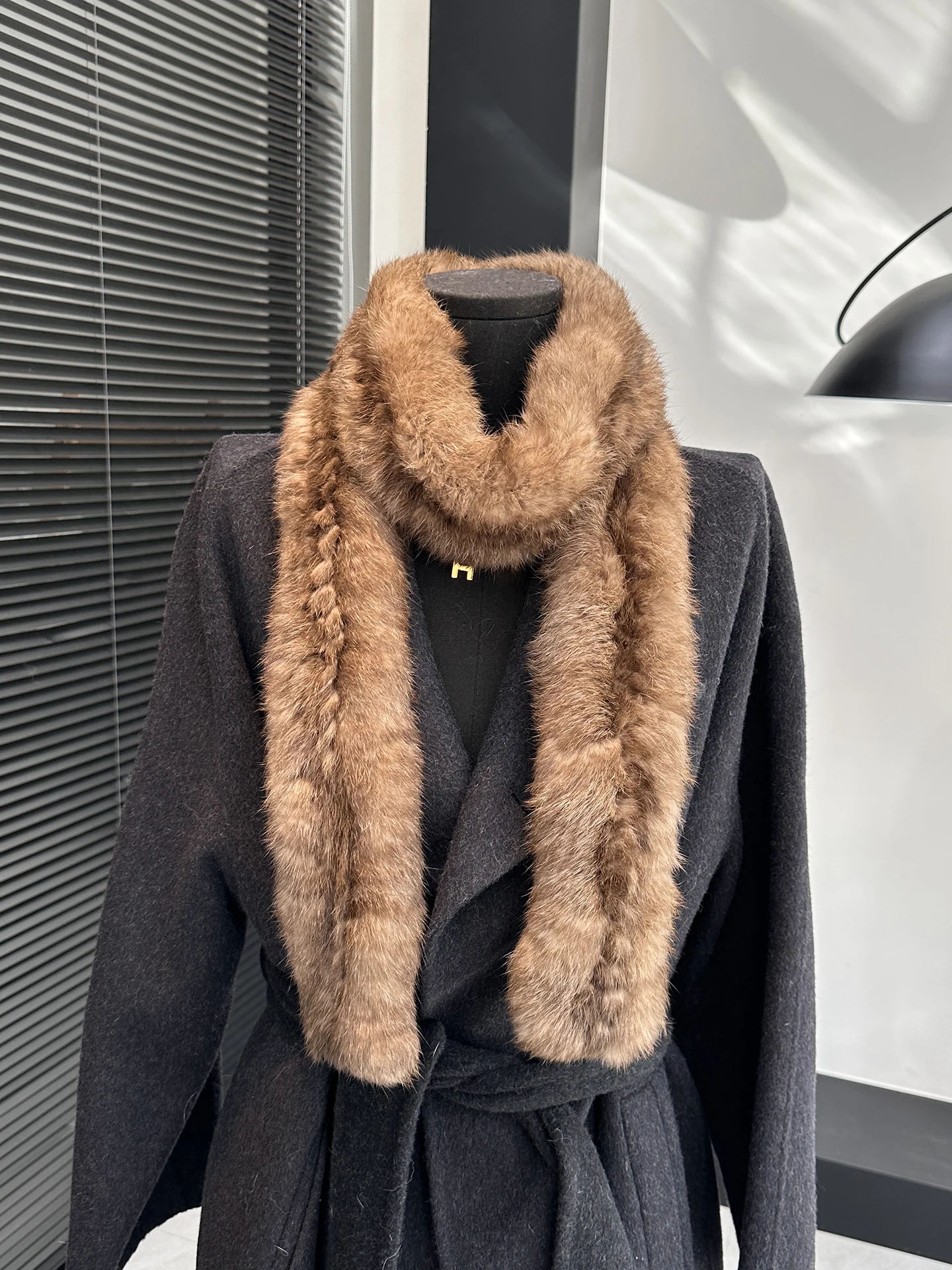 sciarpa-lunga-in-pelliccia-di-coniglio-scialle-invernale-da-donna-caldo-e-spesso-con-colletto-in-pelliccia-versatile-ed-elegante-protezione-per-il-collo-doppio-lato-in-pelle