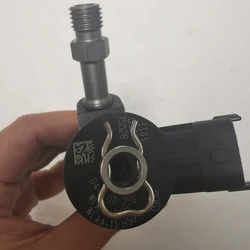 High quality New For 0445110250 Injector WLAA13H50 0986435123 0445110250 FOR COMMON RAIL BT50 2.5L