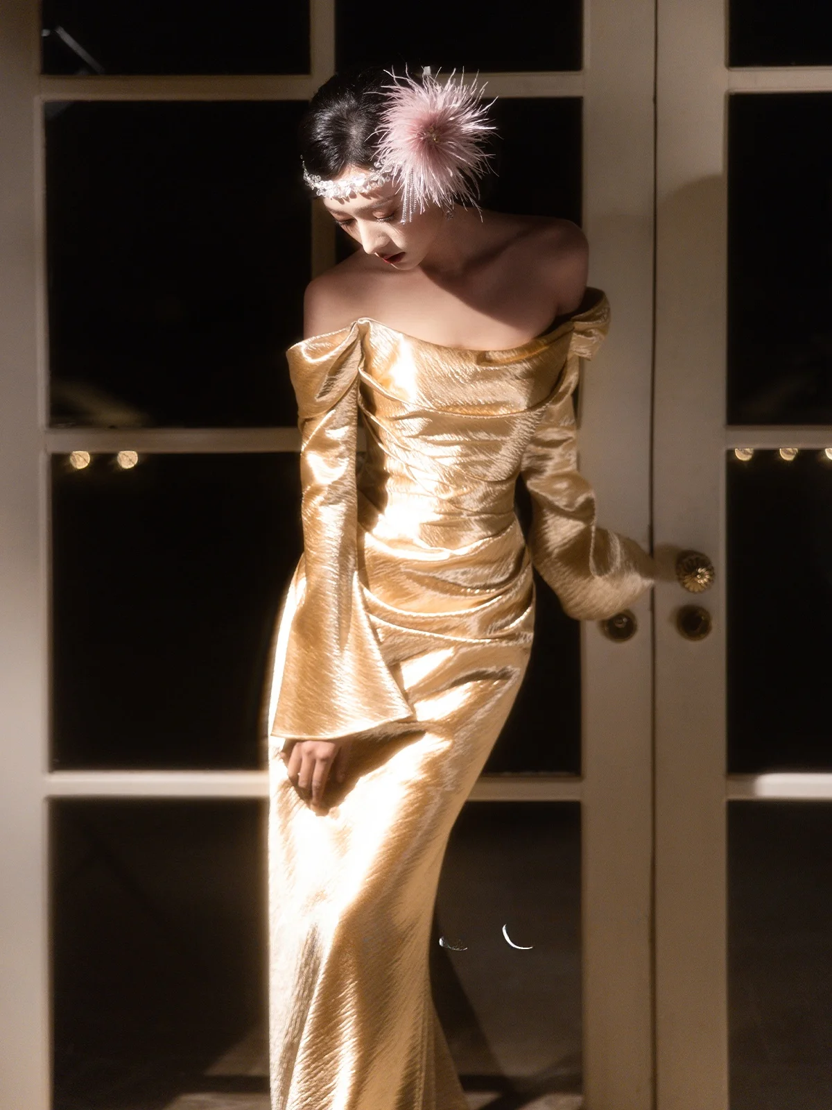 

Роскошный свадебный утренний халат Elara Gift с длинными рукавами из полиэстера для помолвки и торжественных мероприятий