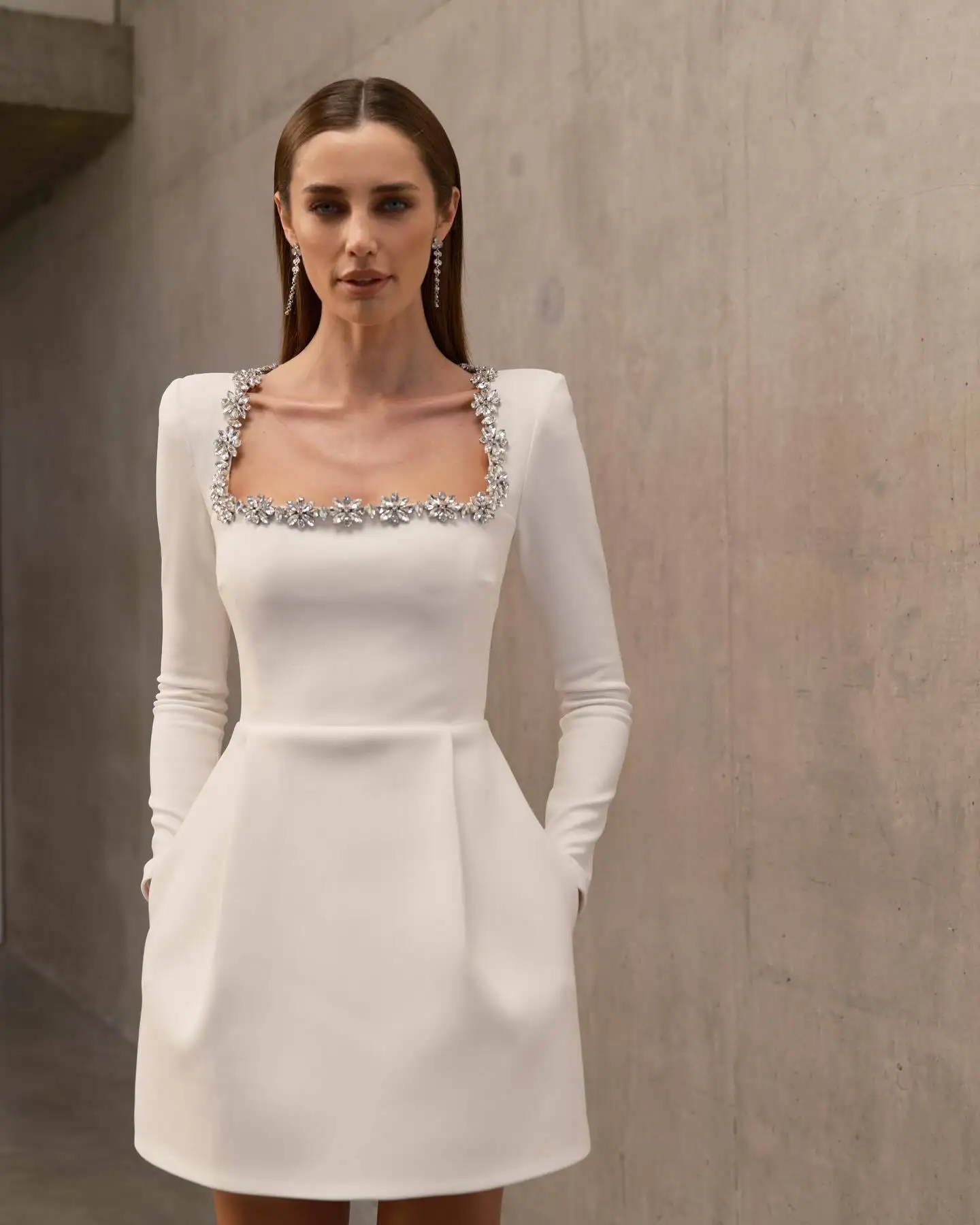 

White Long Sleeve Birthday Dresses for Women 2025 Luxury Square Collar Nailed Bead Prom Gowns Elegant Formal Occasion Dresses
